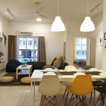 Subang City Residence, 8-9 Pax With Balcony, Walking Distance To Summit, 5Min To Sunway Subang Jaya Exterior photo