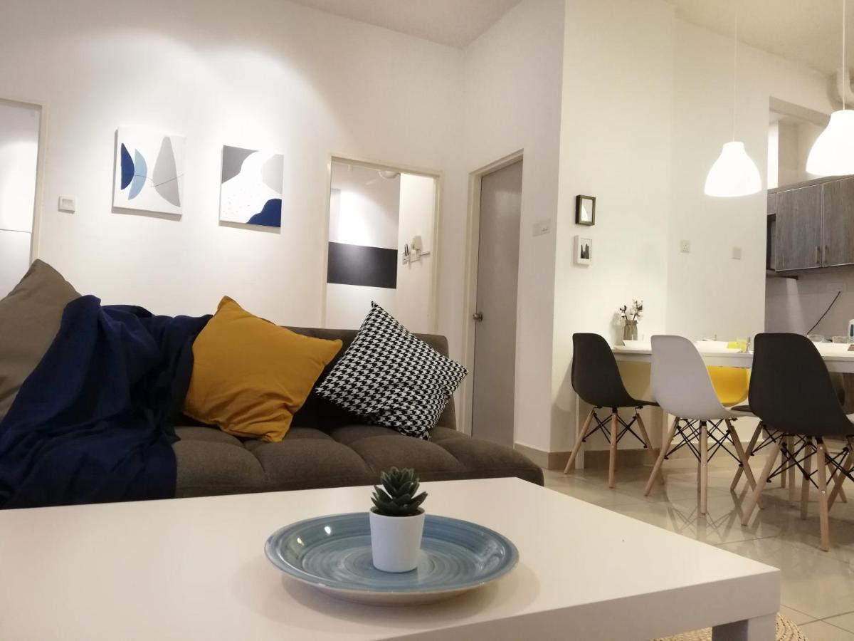 Subang City Residence, 8-9 Pax With Balcony, Walking Distance To Summit, 5Min To Sunway Subang Jaya Exterior photo